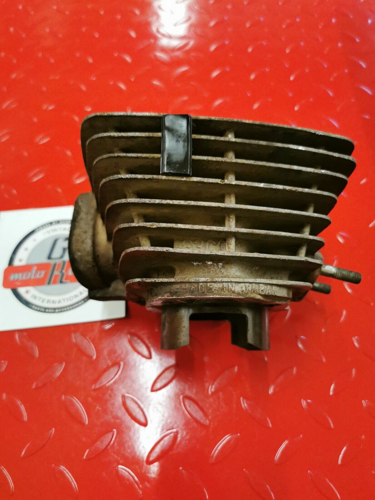 Suzuki TS185 1974 cylinder jug barrel 1975 T