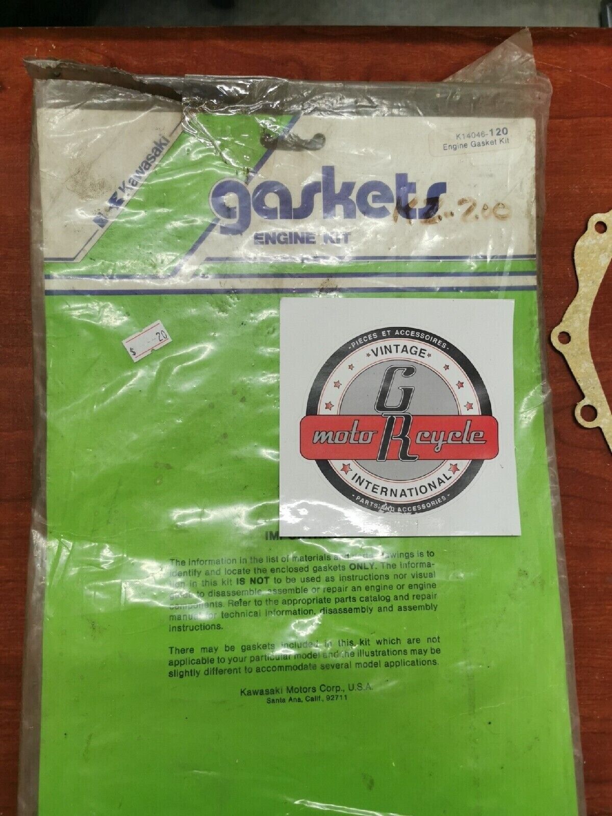 NOS Kawasaki KZ200 INCOMPLETE ENGINE GASKET KIT 14046-120 K2