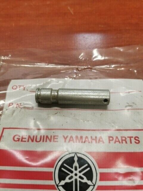 NOS Yamaha CS5 LS2 RD125 RD200 PAWL HOLDER AXLE 307-18188-00-00 Y120
