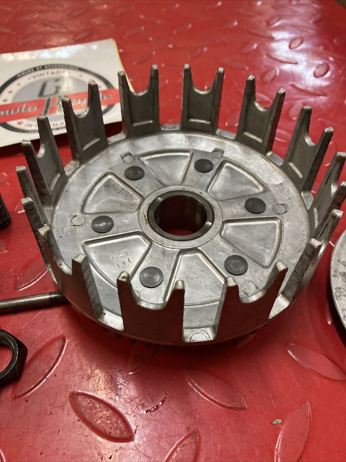 Suzuki RM125 1985 complete clutch basket hub pressure plate 1984 21200-14103 2