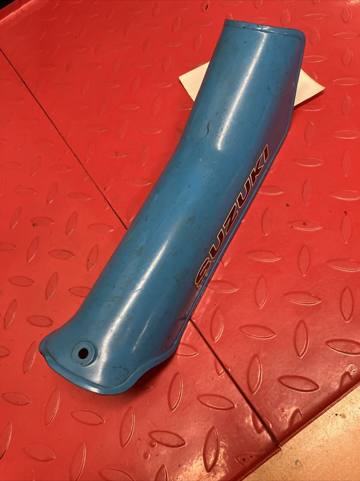 Suzuki RV90 1975 Top frame cover