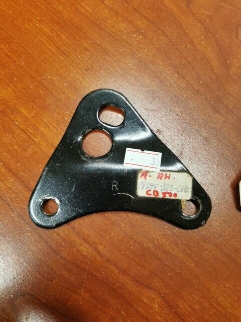 Honda CB500 K0 - K2 CB550 RIGHT MUFFLER BRACKET A 18345-323-010 H90