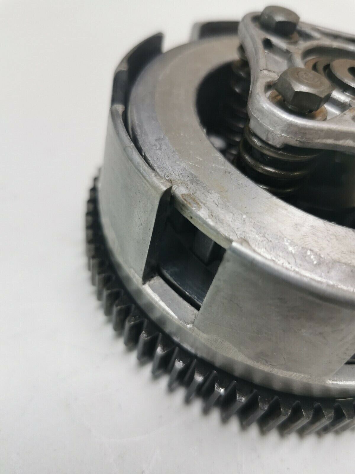 Honda CT125 1977 complete clutch outer center hub basket plate 22100-324-000 2
