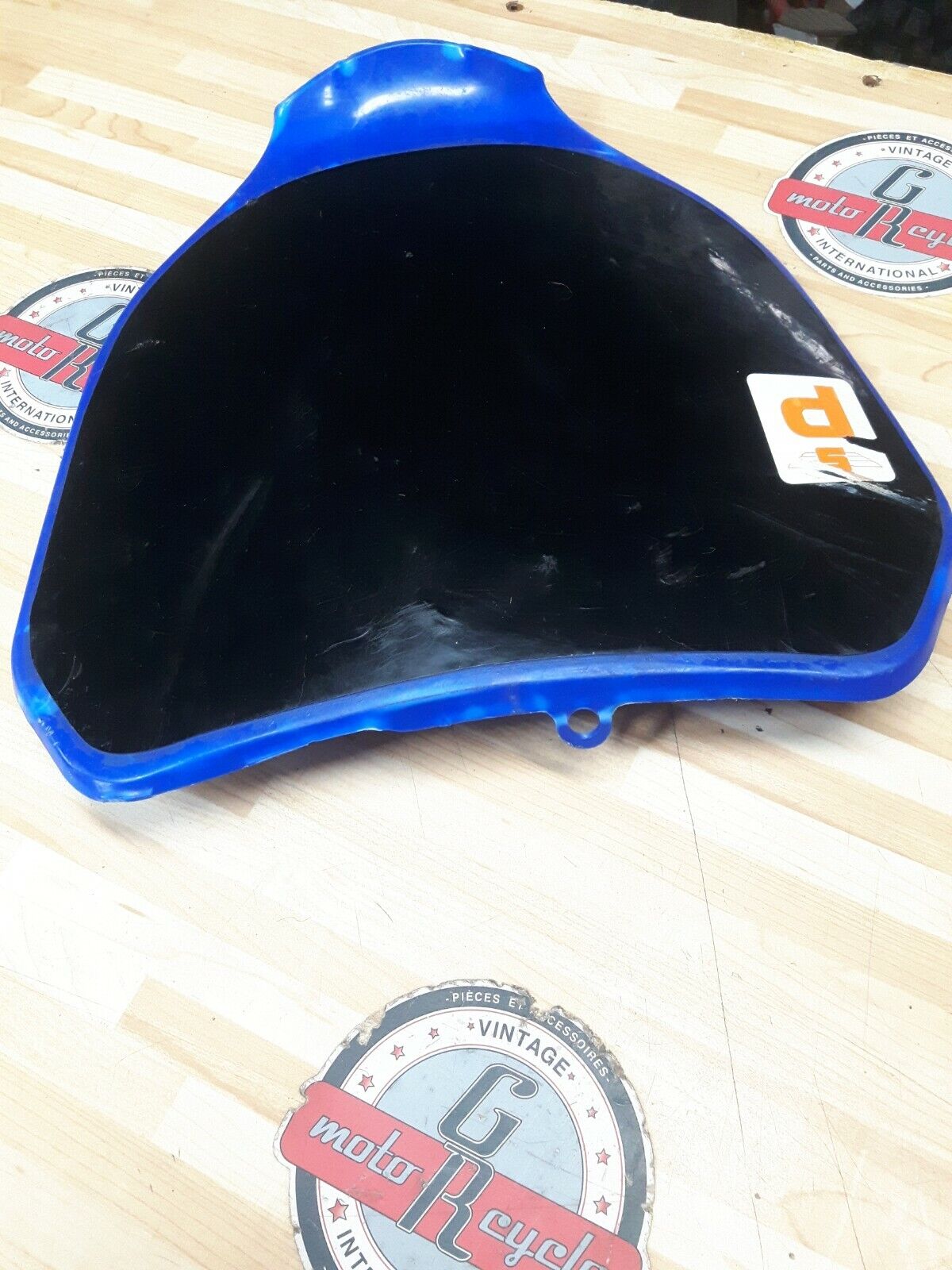 Yamaha YZ250F 2004 front number plate fairing plastic G