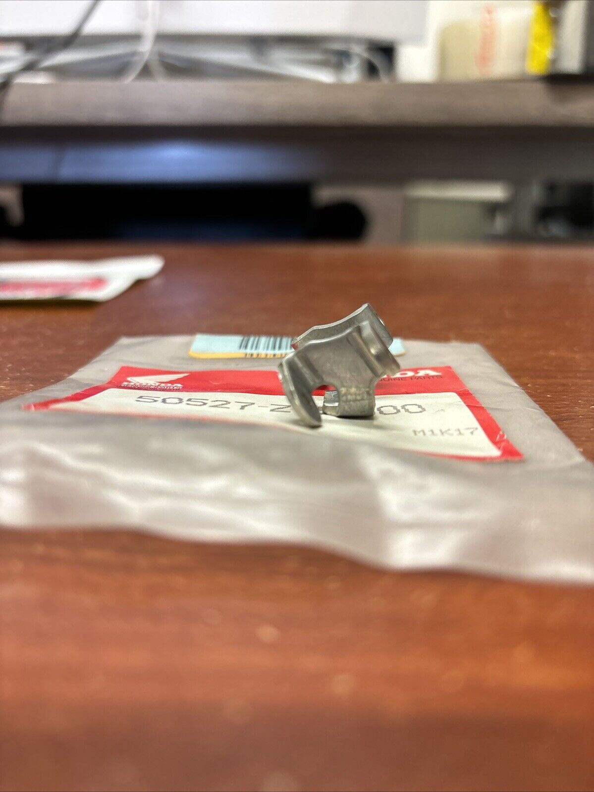 NOS Honda BF35 BF40 BF45 BF50 BF60 TILTING BRACKET 50527-ZV5-000 H180