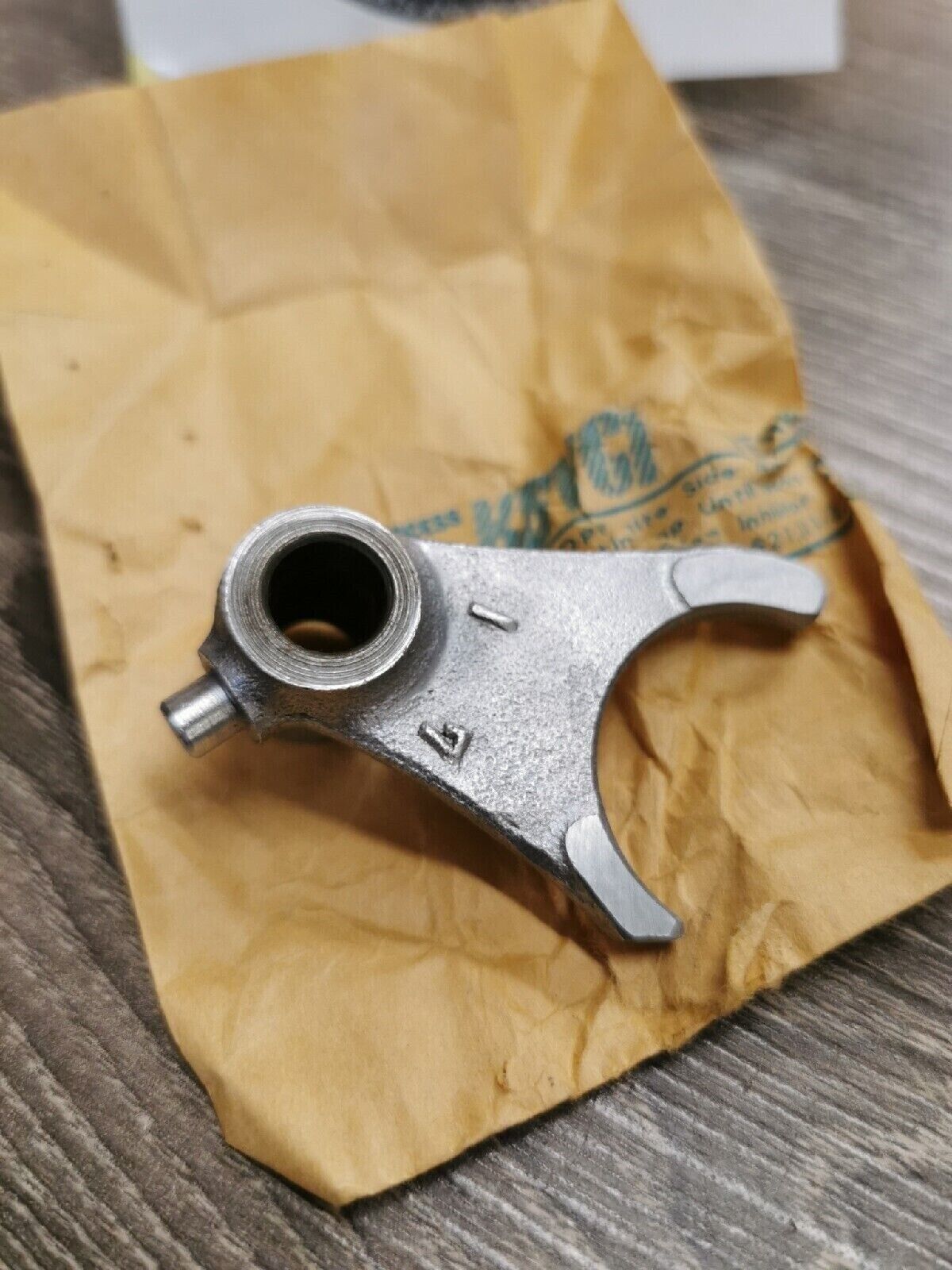 NOS SUZUKI RM125  FORK GEAR SHIFT  25211-41300 Superseded by 25211-41301  S11