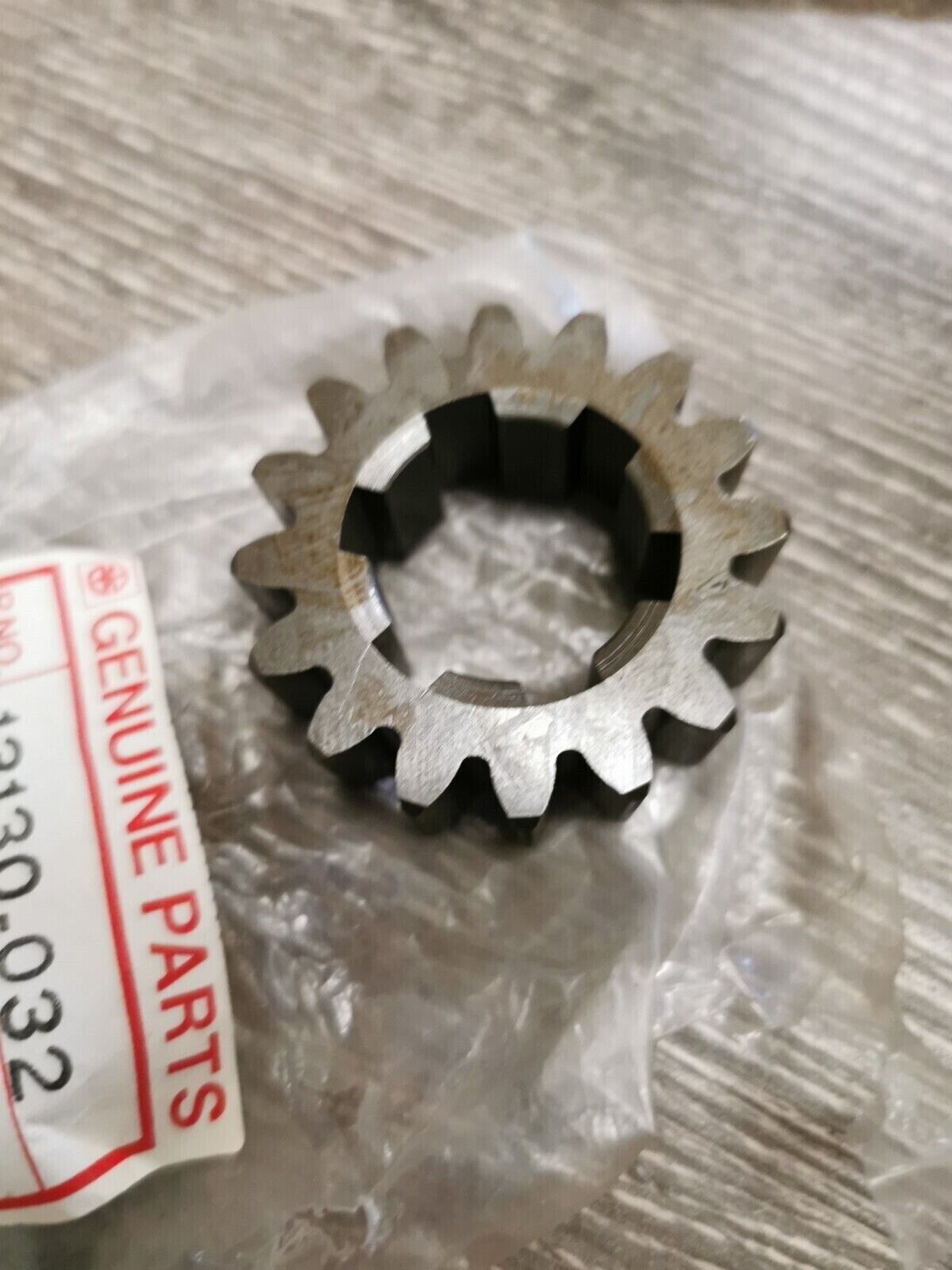 NOS KAWASAKI ZX1000 KZ900 1973 - 1980 2ND GER DRIVE SHAFT 13130-032 K29