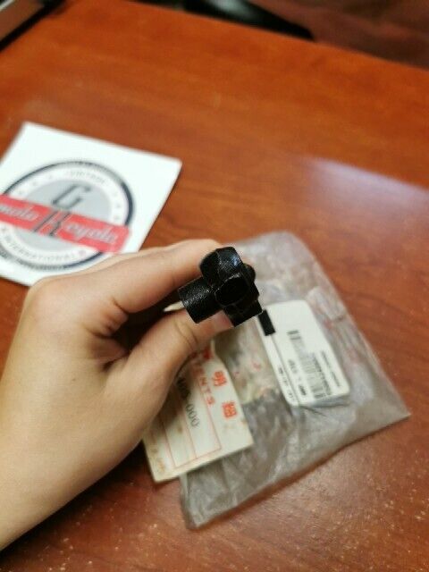 NOS Honda CB550K CB750 GL1000 GL1100 LEFT STEP ARM 50642-405-000 H151