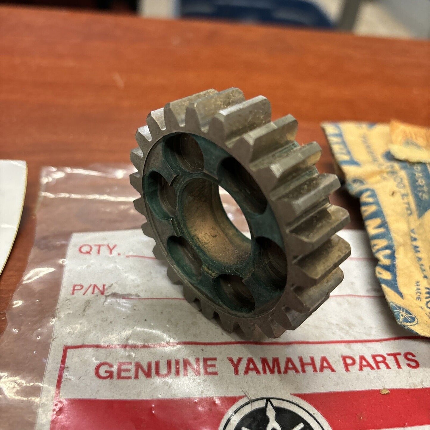 NOS Yamaha TX650 TX750 XS1 5TH PINION GEAR 341-17151-03 SUB 341-17151-02-00 Y172
