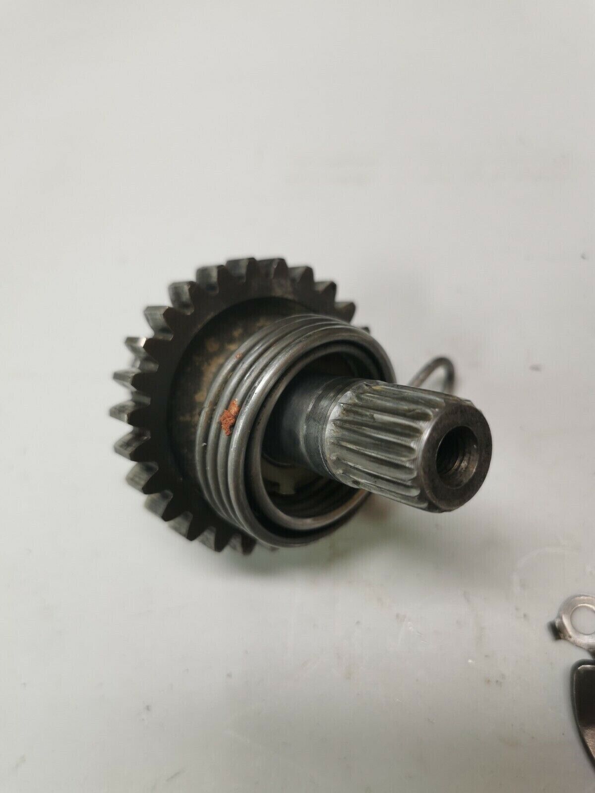 Honda CR250R 1982 kickstarter kick starter spindle shaft gear CR48 28251-KA4-700