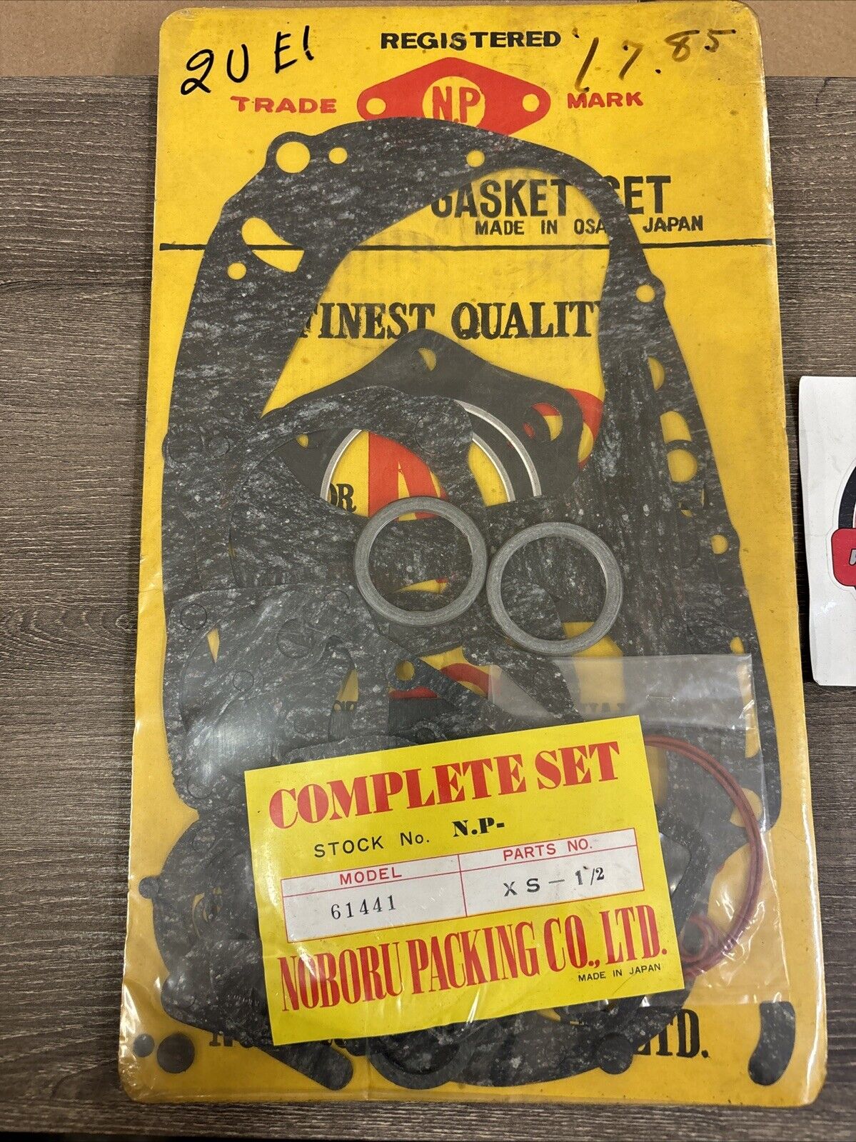 NOS N.P XS1 XS2 GASKET KIT COMPLETE 61441 J63