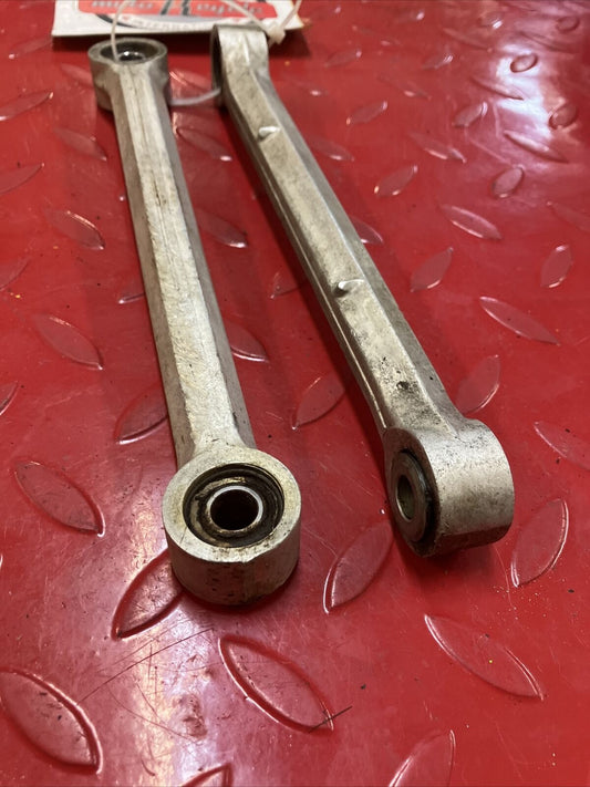 Suzuki RM125 1985 swingarm linkage cushion lever arm rod 1984 2