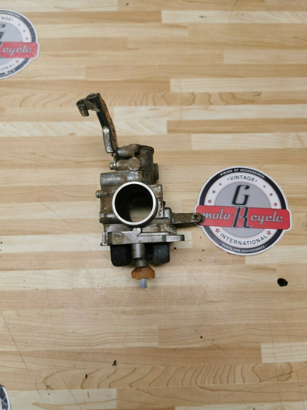 Honda XR350R 1983 left carburetor carb 16100-KF0-004