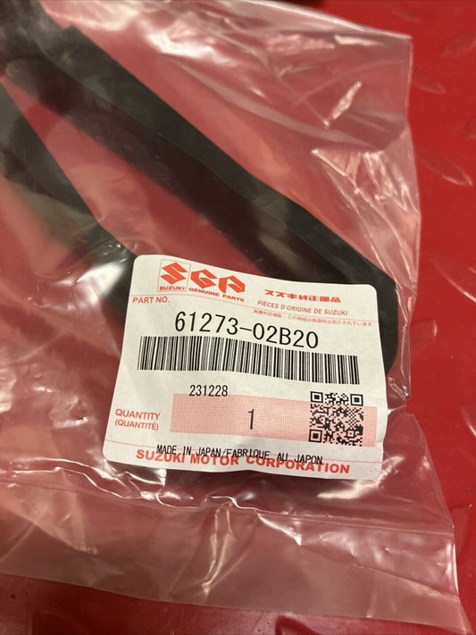 NEW NOS SUZUKI RM80 /S RM85 /L CHAIN SLIDER GUARD 61273-02B20 S30