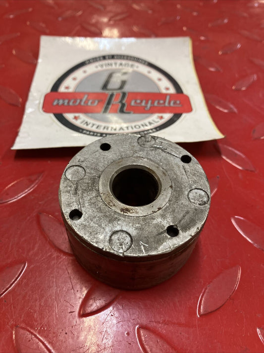 Suzuki RM125 1985 mogneto flywheel rotor 1984