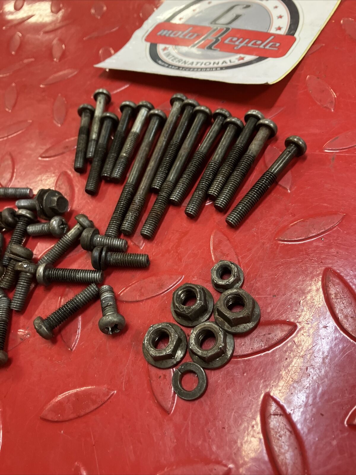 Suzuki RM125 1985 engine motor crankcase cover hardware bolt nut 2