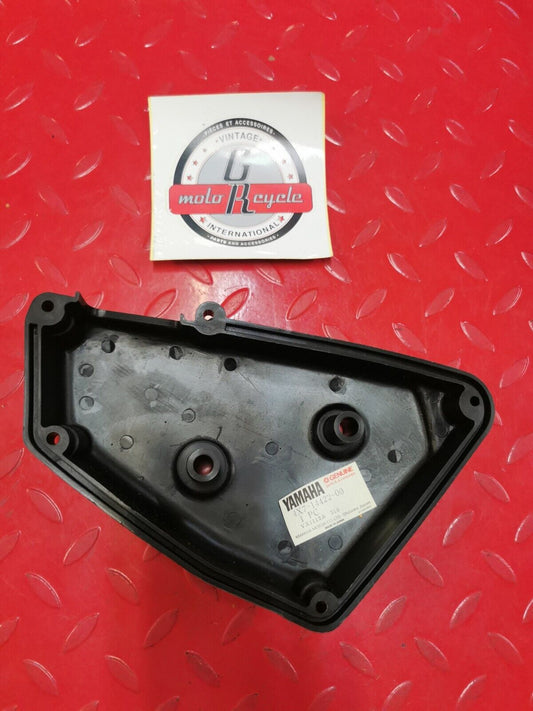 NOS YAMAHA XV750 XV920 1981 1982 1983 CAP CLEANER CASE 2 4X7-14422-00-00 Y29