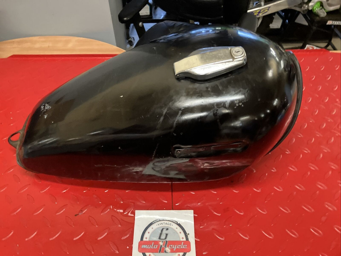 Yamaha XS850L XS850S 1980 1981 Fuel tank gas petrol reservoir