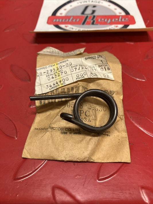 NOS YAMAHA SPRING TORSION 90508-29530-00 Y64