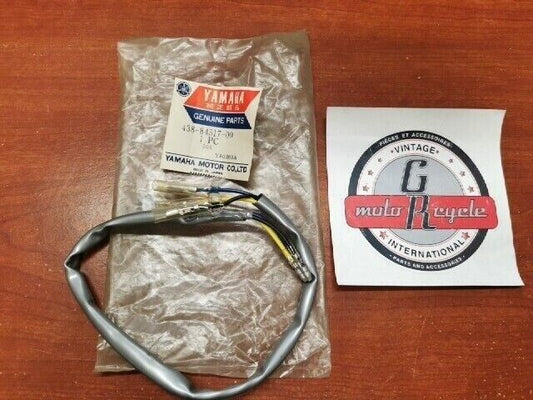 NOS Yamaha DT250 DT360 DT400 TX650 XS650 TAIL LAMP CORD 438-84517-00-00 Y130