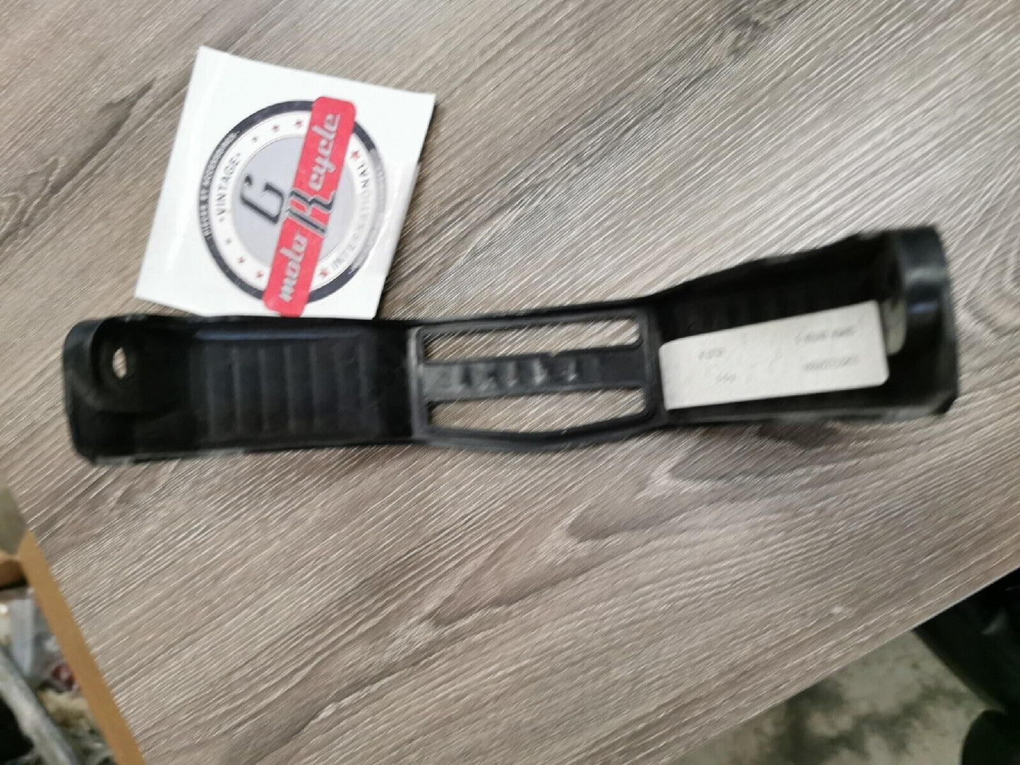 NOS YAMAHA Xz550 1982 Cover Emblem Badge Plastic 11H-23122-02-00 Y54