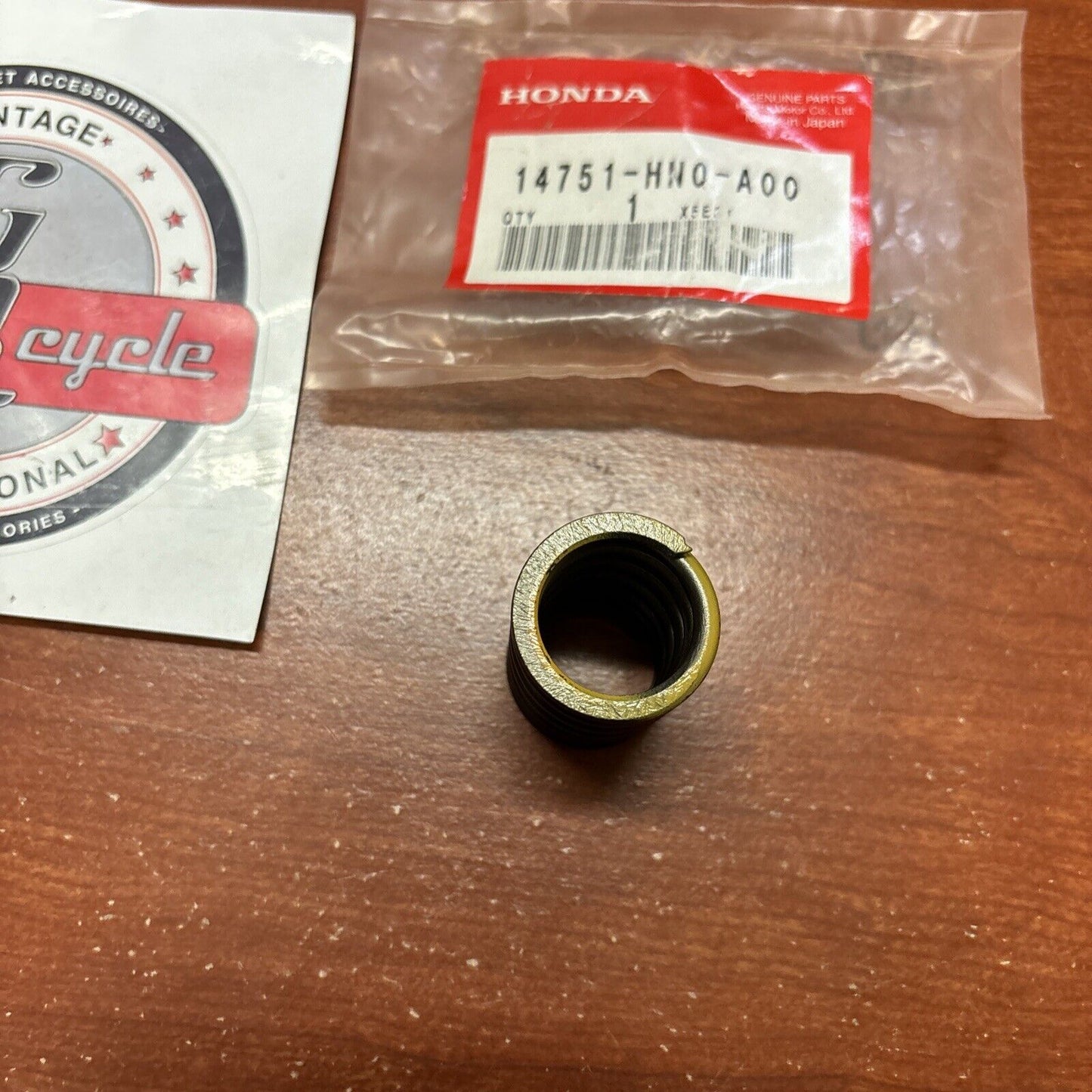 NOS Honda TRX350FE FM TRX350TE TM TRX450 VALVE OUTER SPRING 14751-HN0-A00 H167