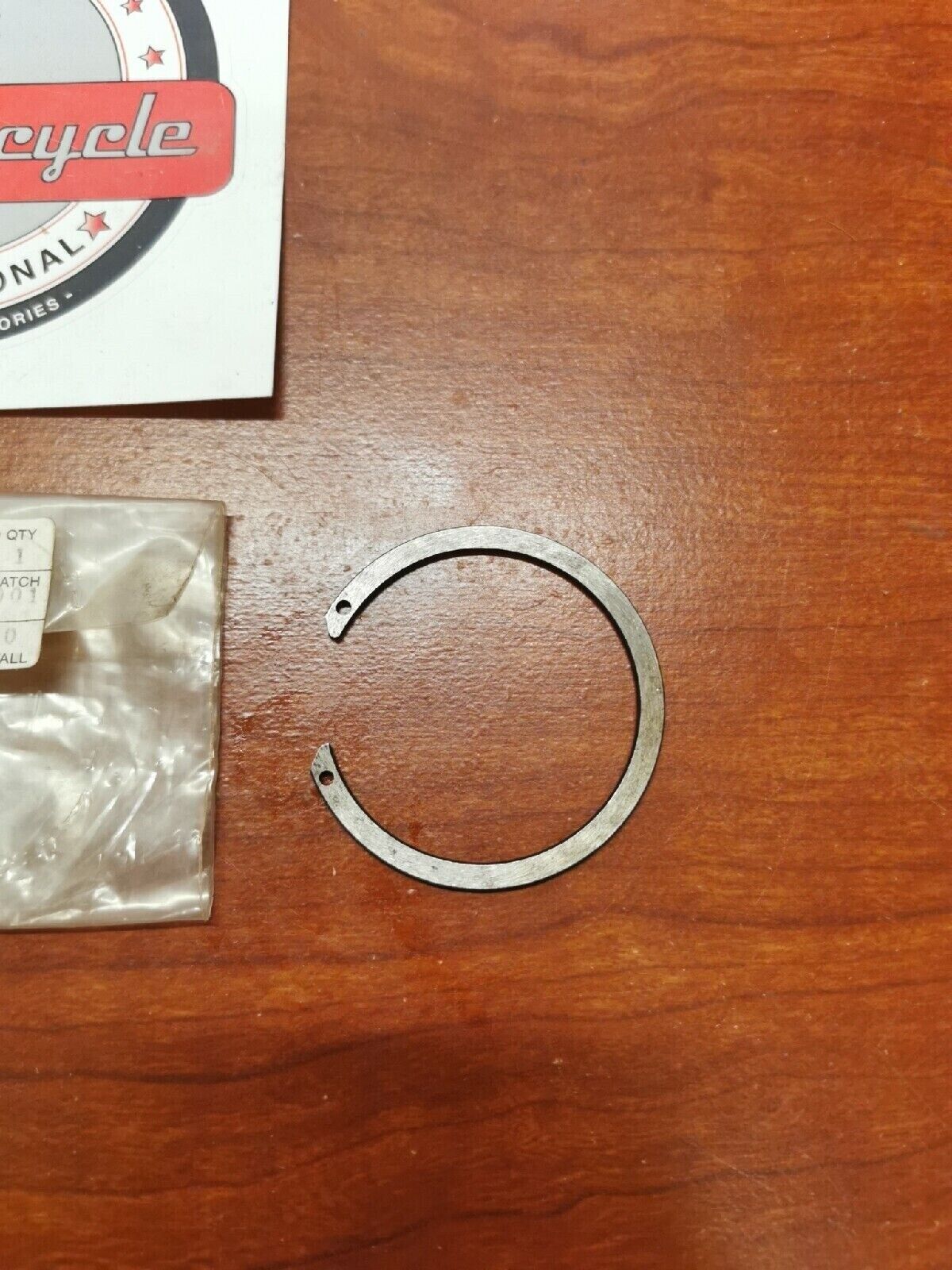 NOS Yamaha CIRCLIP 93450-52010-00 Y69