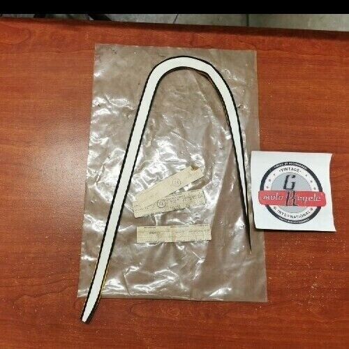 NOS Yamaha 1973 1974 GT1 FUEL TANK LEFT GRAPHIC 393-24244-00-00 FOR SAMPLE Y128