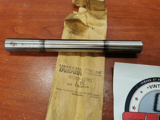 NEW NOS Yamaha DT175 MX125 BUSHING 90389-12002-00 SUB 401-22124-00-00 Y110