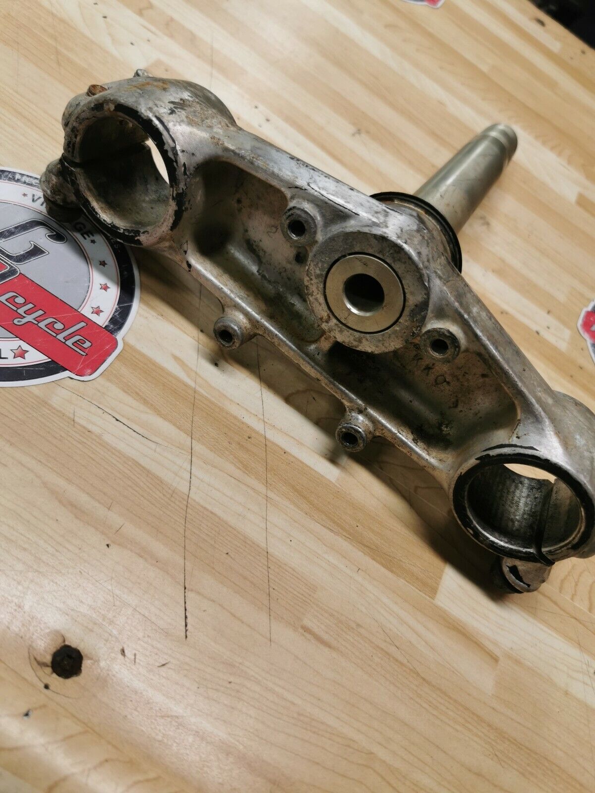 Honda XR200R 1984 steering stem triple tree clamp base 1985