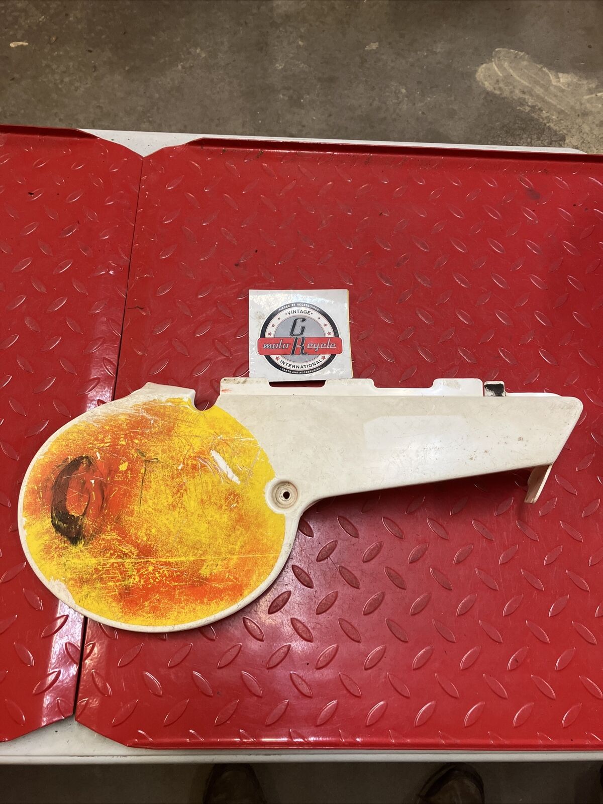 Yamaha IT125 1981 right side cover panel fairing