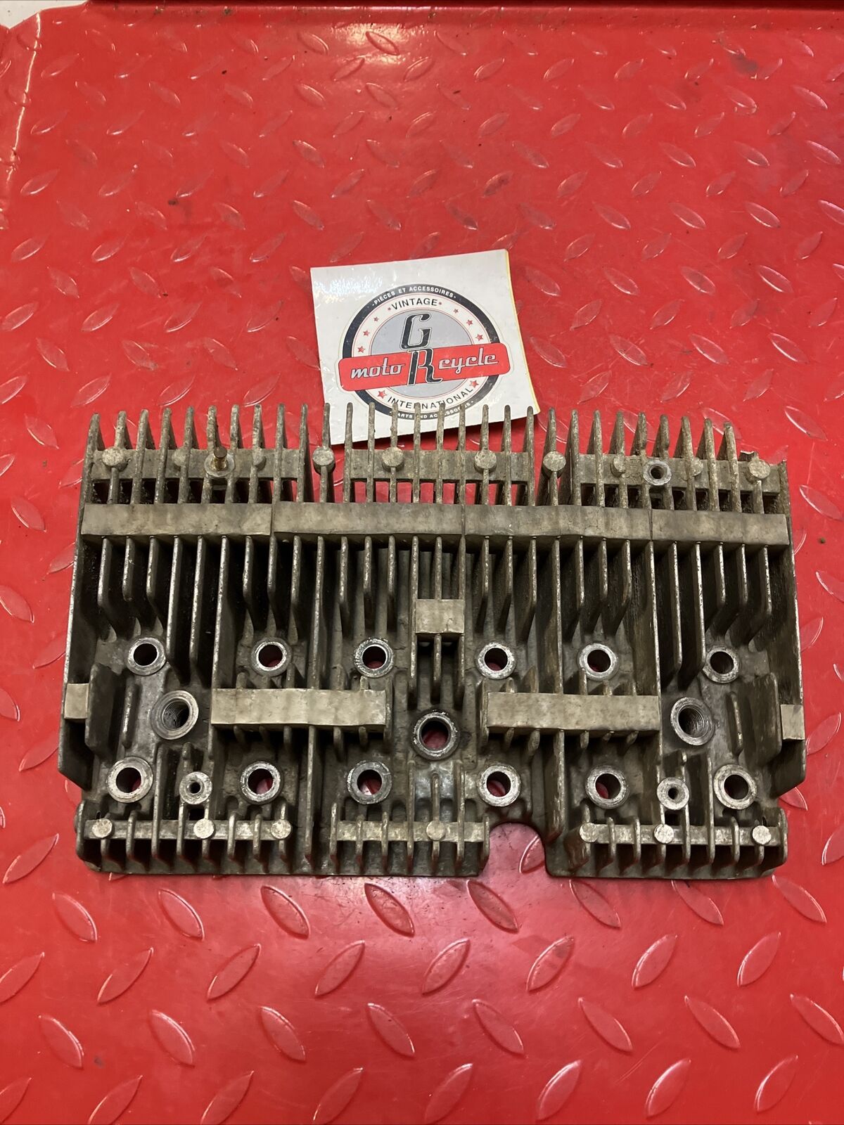 Suzuki GT380 cylinder head ram air U2