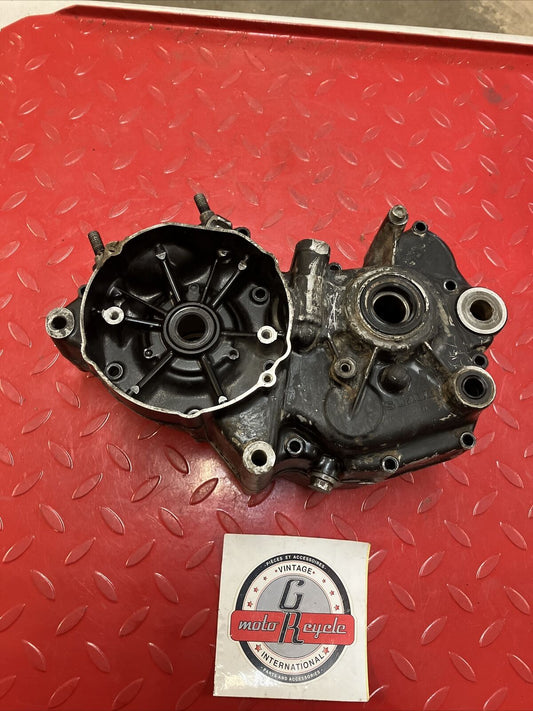 Suzuki RM125 1982 crankcase set left right