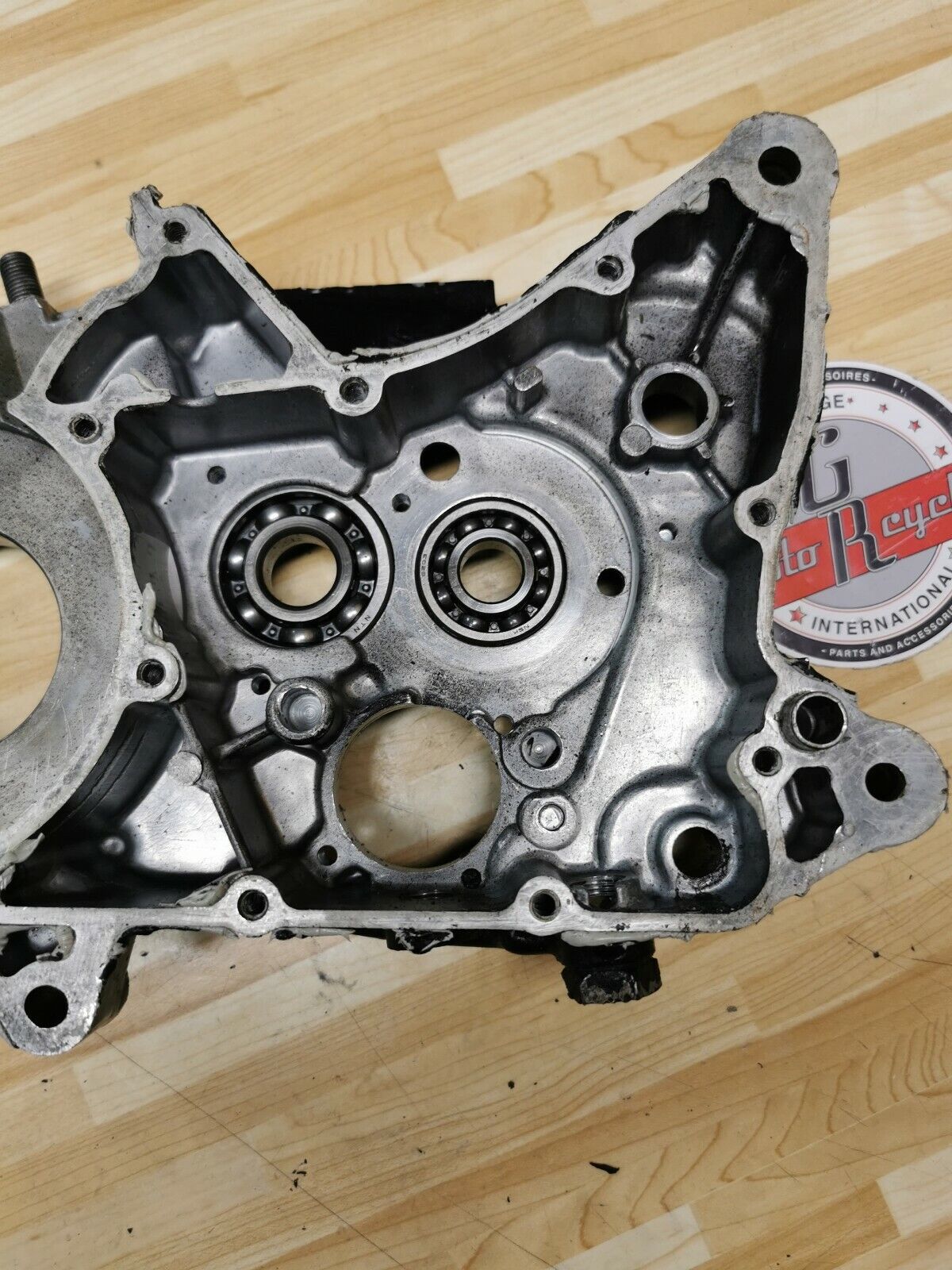 Suzuki PE250 1977 crankcase crank case 1978 1979 11300-41850