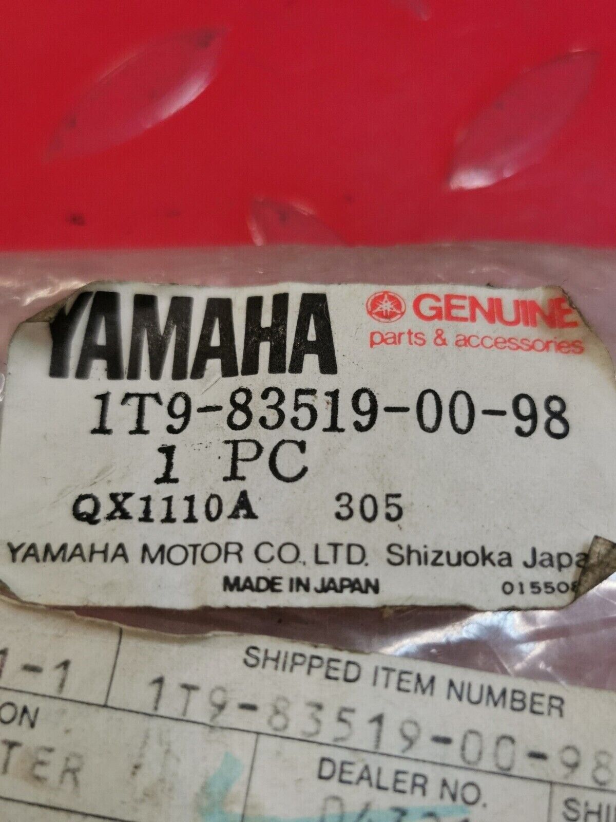 NOS YAMAHA DT100 1977 - 1983 BRACKET METER 1T9-83519-00-98 Y29