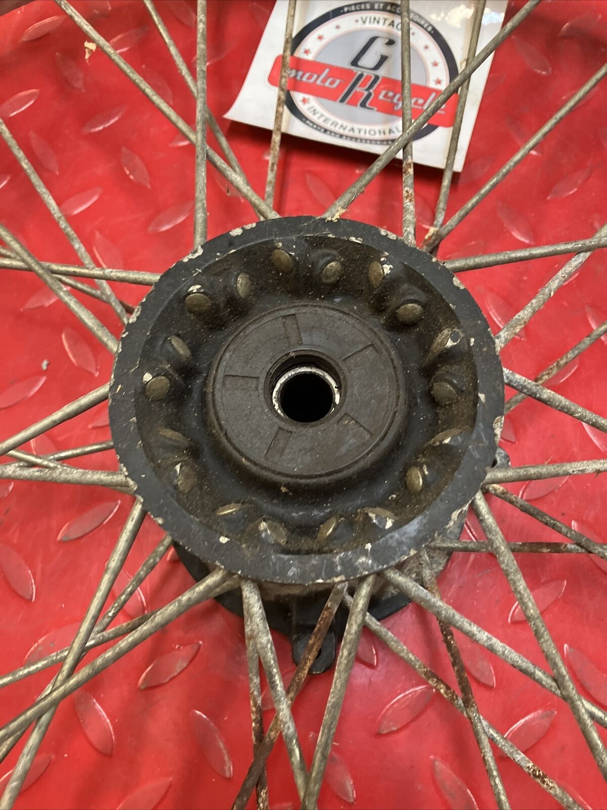 Honda CR250R 1984 Front wheel rim hub CR125R CR500R