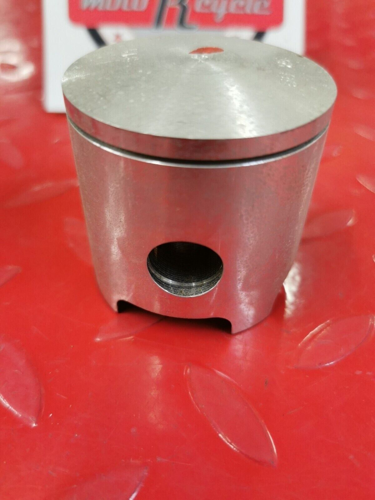 NOS YAMAHA MX125 1974 1975 PISTON 1 O/S 0.25 401-11635-00-00 Y50
