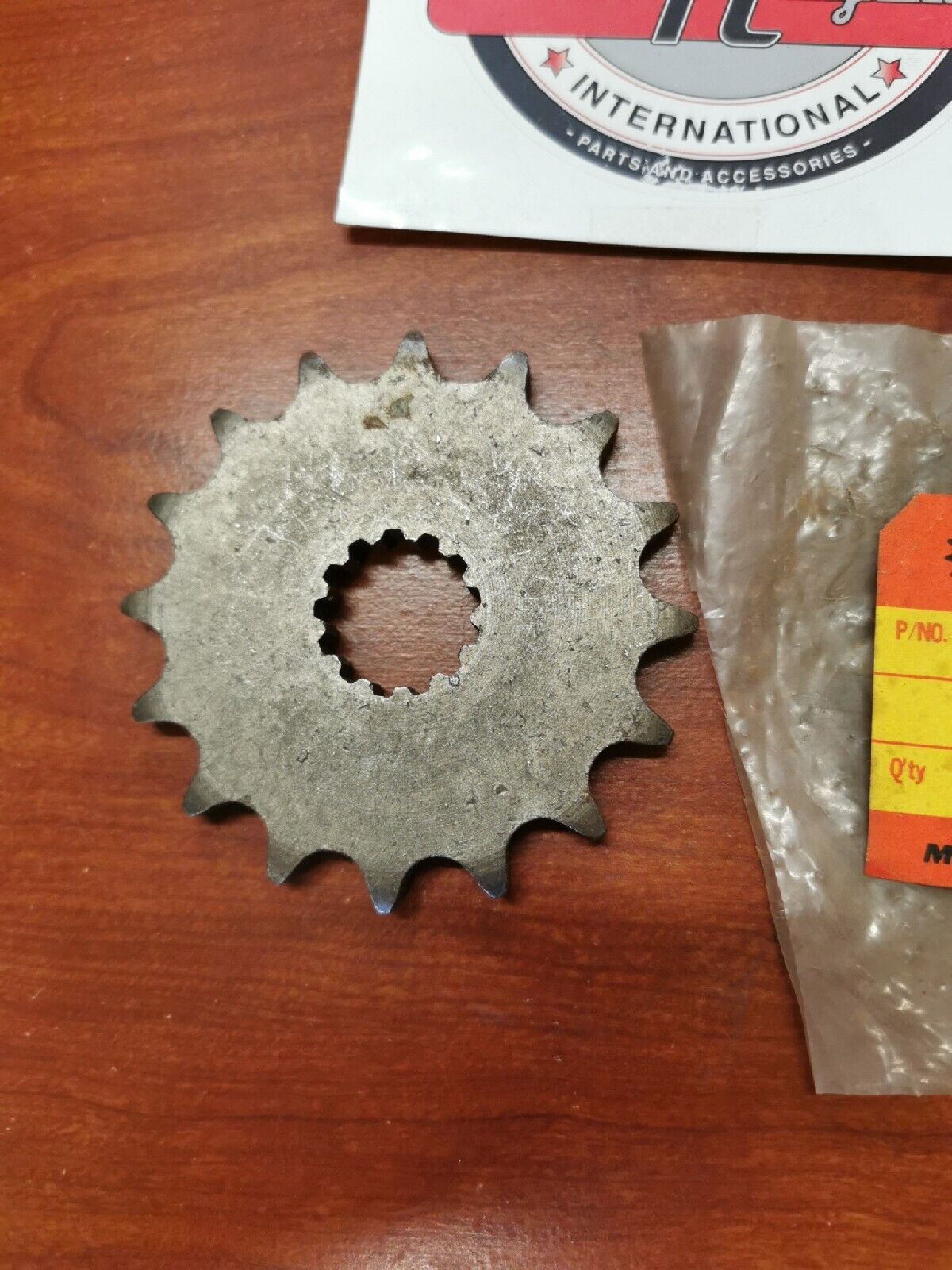 NOS Kawasaki KZ650 KZ750 KD100 ENGINE SPROCKET 16T 13144-063 K24