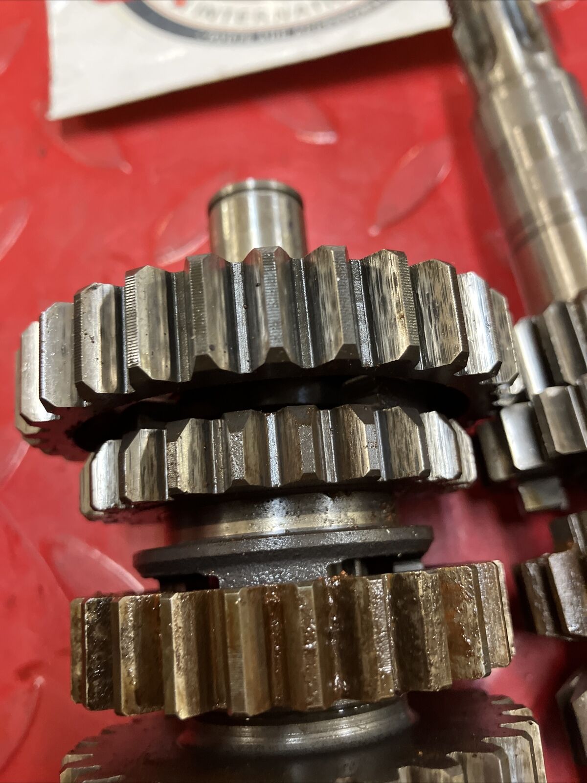 Suzuki RM125 1985 transmission mainshaft counterhsaft main counter shaft gear 2