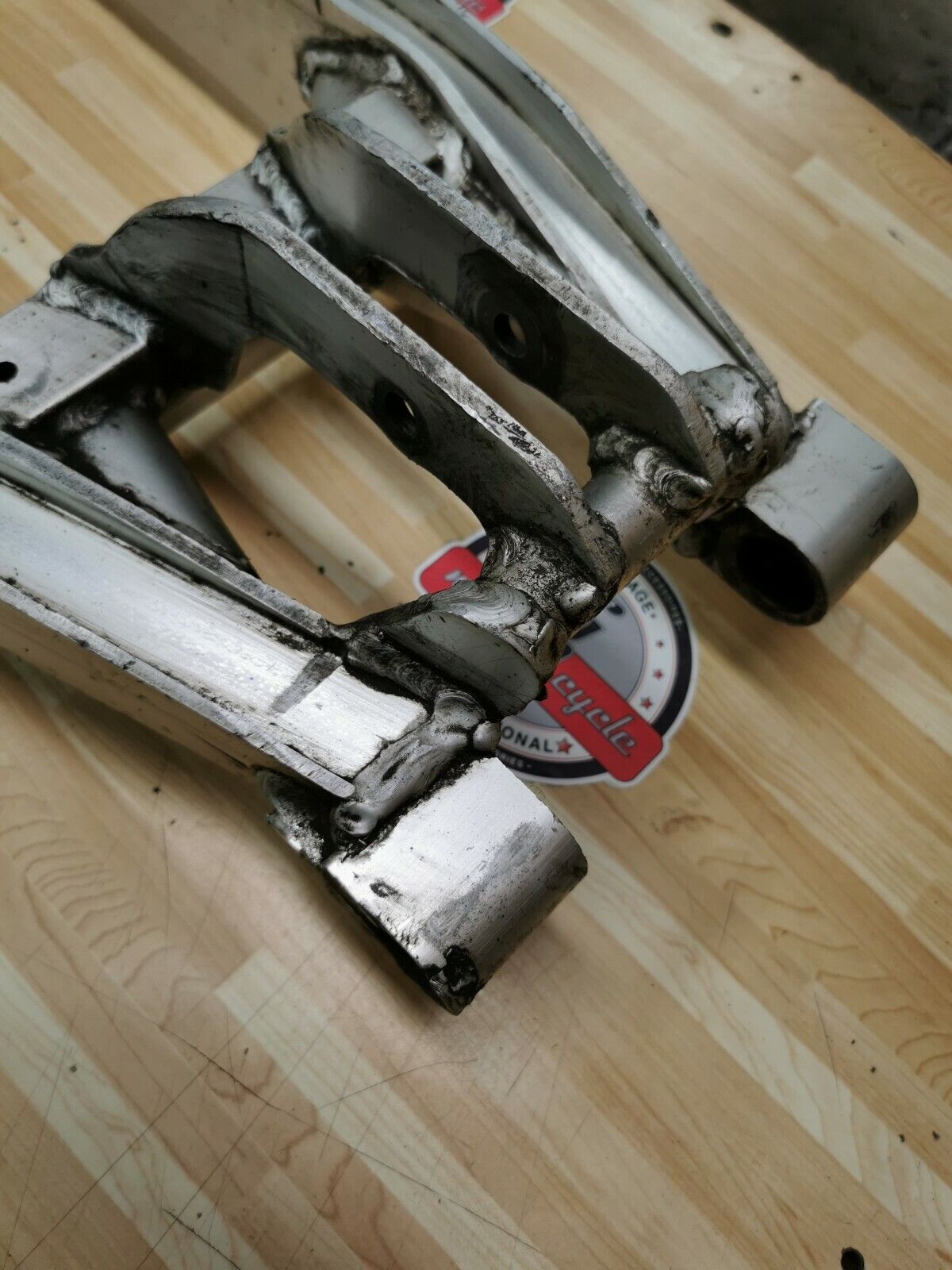 Suzuki RM125 1983 swingarm rear swinging arm