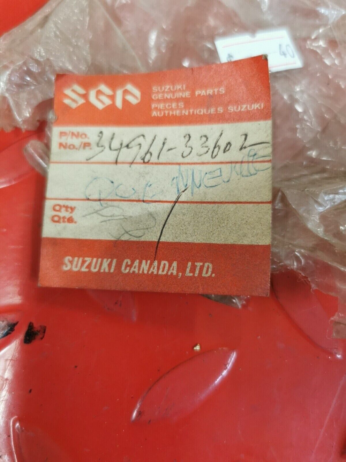 NOS SUZUKI GT250 1976 1977  PLATE TACHOMETER 34961-33602 S12