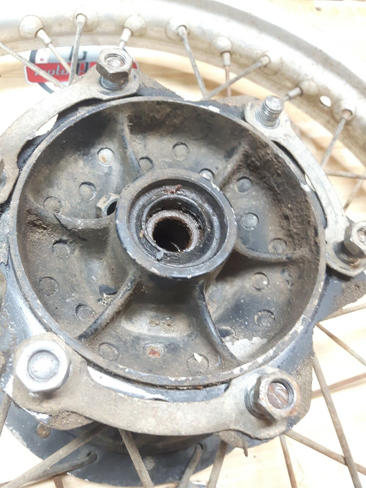 Yamaha DT250 1977 rear back wheel hub rim 1978 1979 1M1-25311-00-98
