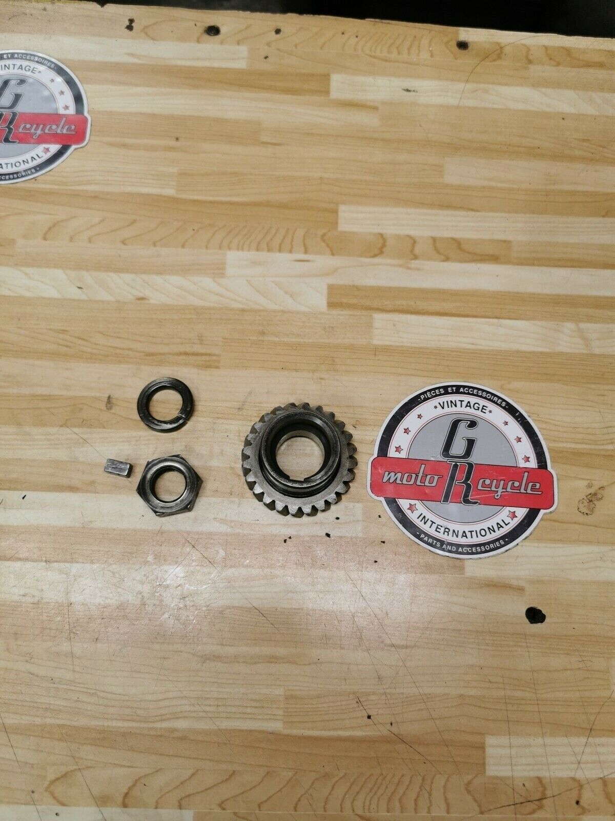 Yamaha IT250 1982 crankshaft crank shaft primary drive gear 1981 YZ250 1980