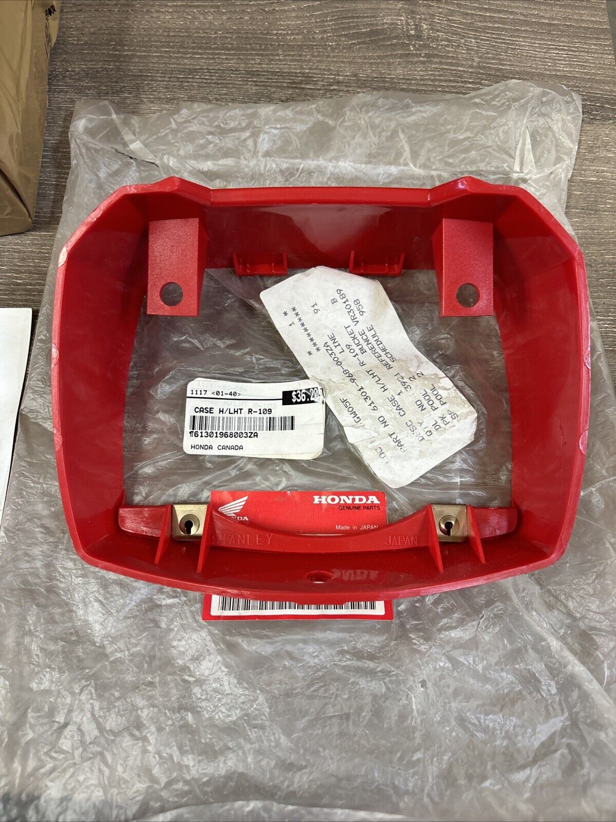 NOS Honda ATC110 ATC125M HEADLIGHT CASE R-109 61301-968-003ZA H119
