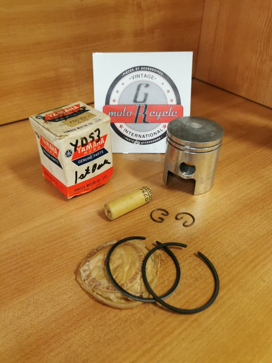 NOS YAMAHA YDS3 1967 PISTON OVERSIZE .25 KIT 156-11635-00-00 Y47