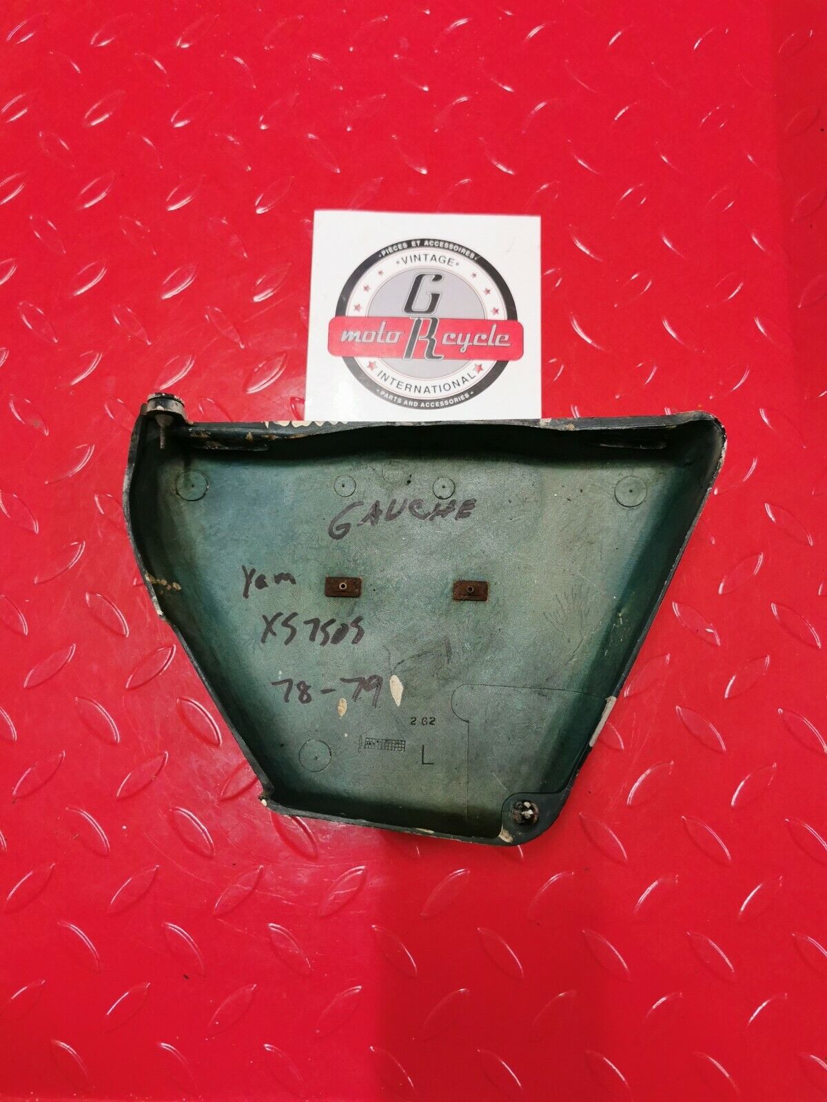 Yamaha XS750S 1978 special left side cover panel fairing