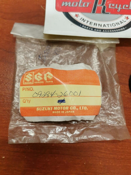 NOS Suzuki TM250 TM400 TS400 TS250 DS250 OIL SEAL 09284-26001 S20