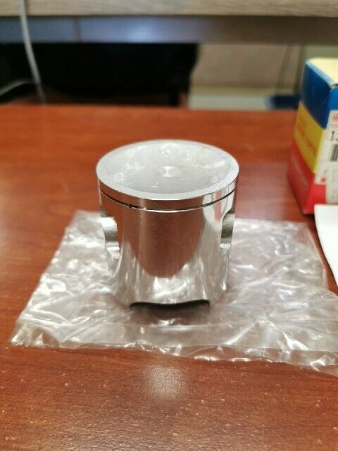 NOS Kawasaki 1989 KX125 PISTON-ENGINE 13001-1315 SUB 13001-1303 K37