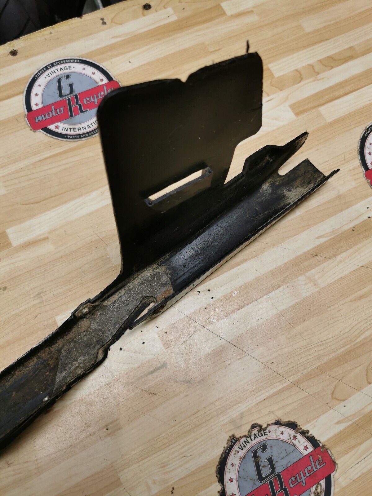 Yamaha XT200 1982 chain guard cover case XT125 1982 1983