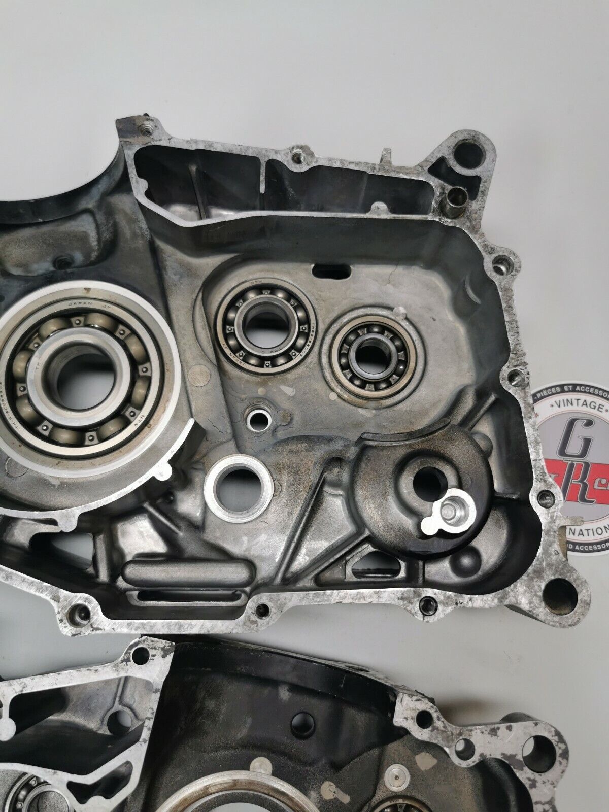 Honda XR350R 1983 crankcase crank case left right 11200-KF0-000 XL350R 84 85 2